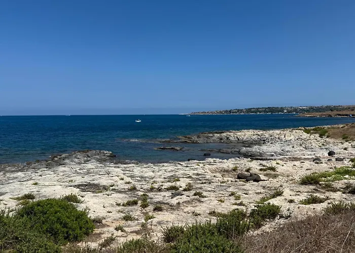 Oasi Di Vila Brucoli